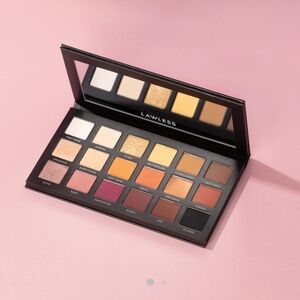 LAWLESS The One Eyeshadow Palette